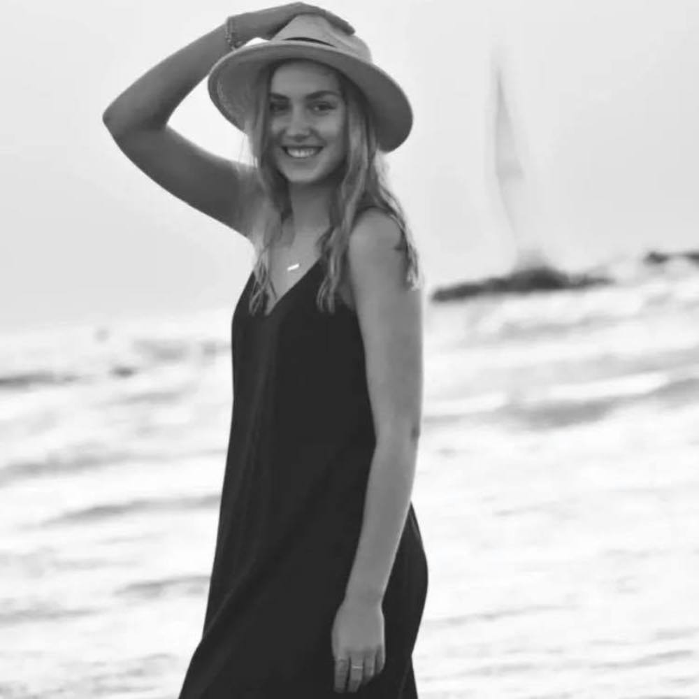 Meet your Posher, Abbie